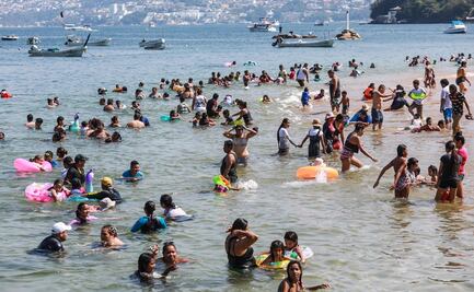 Vuelven a plantear cierre de playas en Acapulco tras arribo masivo de turistas