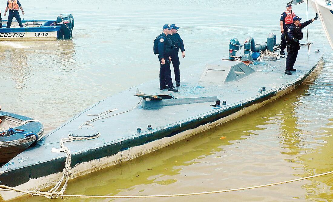 En 2006, la policía antidrogas de Costa Rica descubrió un pequeño submarino del Cártel de Sinaloa, el cual iba cargado con 3 mil kilos de cocaína y eludió los radares en el Océano Pacífico. Foto: ARCHIVO EL UNIVERSAL
