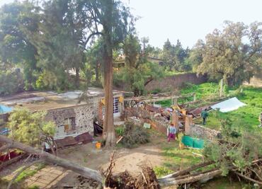 “Cola de agua” arranca techos y 35 árboles