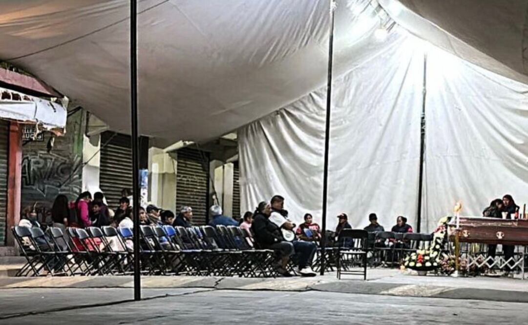 Familiares y amigos despiden a una de las víctimas de explosión en Chimalhuacán (21/01/2025). Foto: Especial