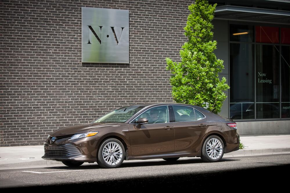 Llega a México el Toyota Camry Híbrido