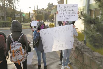Toman plantel de la UAEMéx; exigen expulsión de alumno