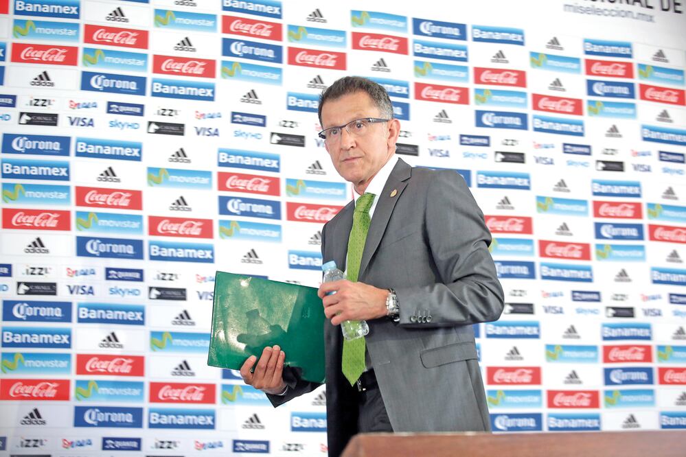 El entrenador de México tendrá una prueba de fuego en el torneo del Centenario que será en Estados Unidos (LUIS CORTÉS. EL UNIVERSAL)