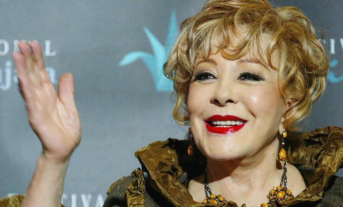 Mañana, sábado 30 de octubre, se llevará a cabo un homenaje en Bellas Artes por la memoria de la primera actriz, Silvia Pinal.
Foto: AP/ Guillermo Arias, archivo