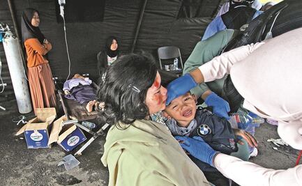 Indonesia llora a los muertos que dejó el sismo