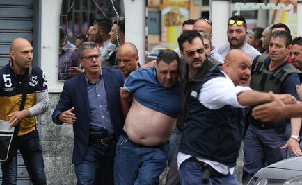 Enfermero dispara desde su casa y mata a 4 en Nápoles