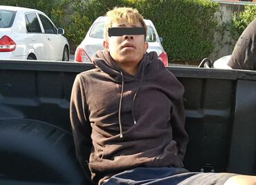 Cae sujeto tras intentar robar joyería de Galerías Perinorte en Edomex; deja martillo incrustado en el cristal