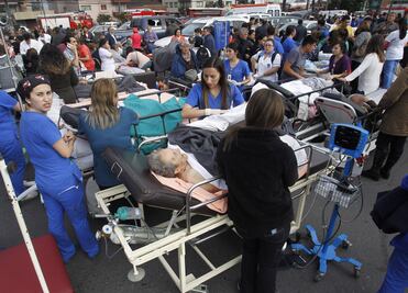 Tres muertos y unos 50 heridos en explosión de gas en clínica del sur de Chile