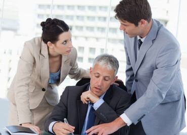 Universidad de Harvard confirma que varias empresas escogen a sus gerentes de mala manera