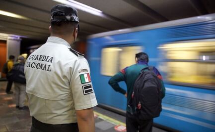 Pareja gay denuncia discriminación de Guardia Nacional en Metro San Cosme: "Me sentí vulnerable y con miedo"