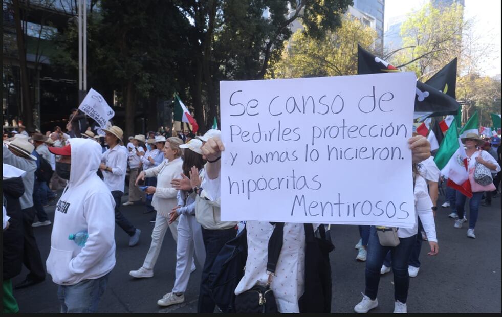 Marcha de la Generación Z en Paseo de la Reforma. Foto: Gabriel Pano/EL UNIVERSAL