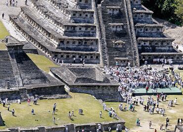 Salvan el equinoccio en El Tajín