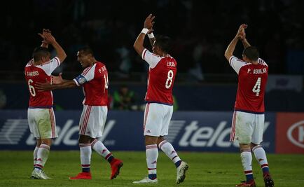 Paraguay iguala de último minuto a Argentina