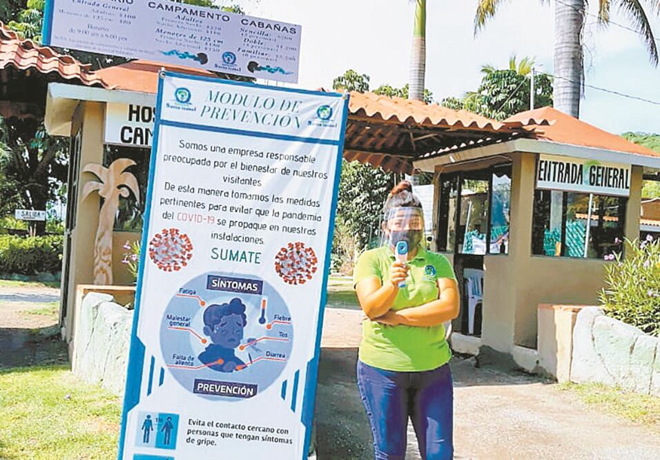 Personal de los balnearios de Morelos fue capacitado para recibir a los visitantes bajo un estricto protocolo para prevención de contagios de Covid-19. Fotos: JUSTINO MIRANDA Y ESPECIAL