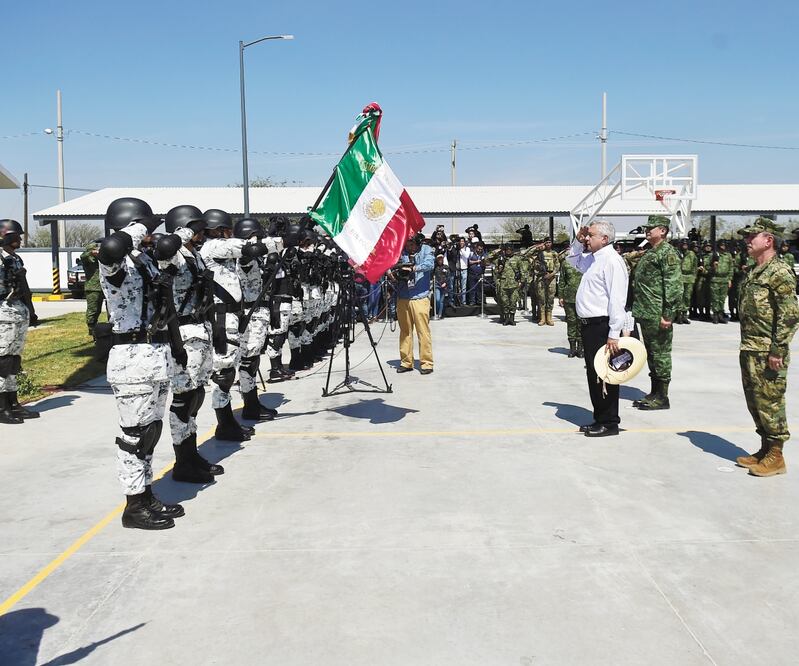 El presidente Andrés Manuel López Obrador inauguró ayer las instalaciones de la Guardia Nacional en Pénjamo. Foto: PRESIDENCIA