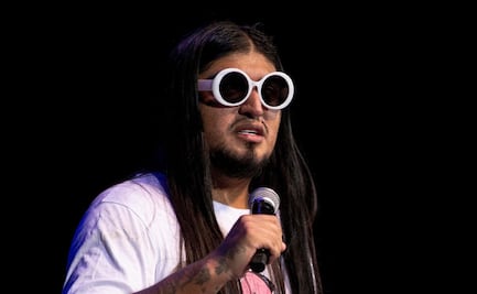 ¿Quién es Carlos Ballarta, standupero que chocó en redes con el hijo de AMLO?