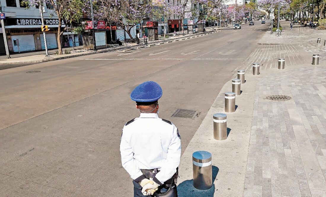In order to halt the spread of the virus, authorities announced the physical distance policy will be enforced until May 30 - Photo: Alfredo Estrella/AFP