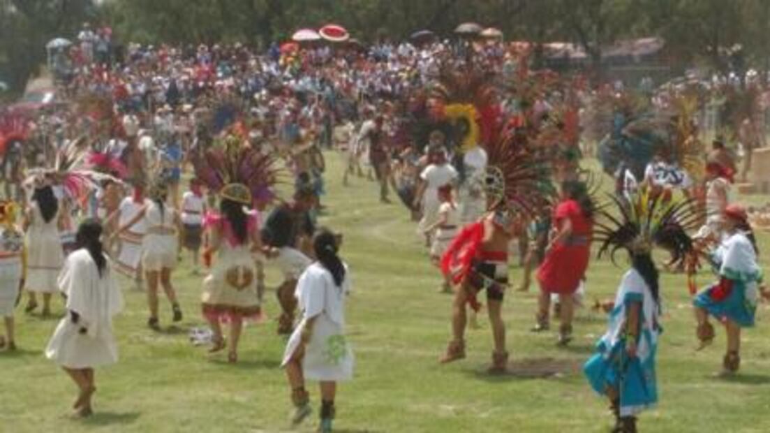 Con danza prehispánica imponen Récord Guinness