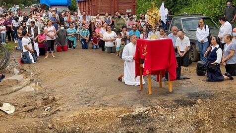 Pobladores de Coalcomán ruegan para que vuelva la paz