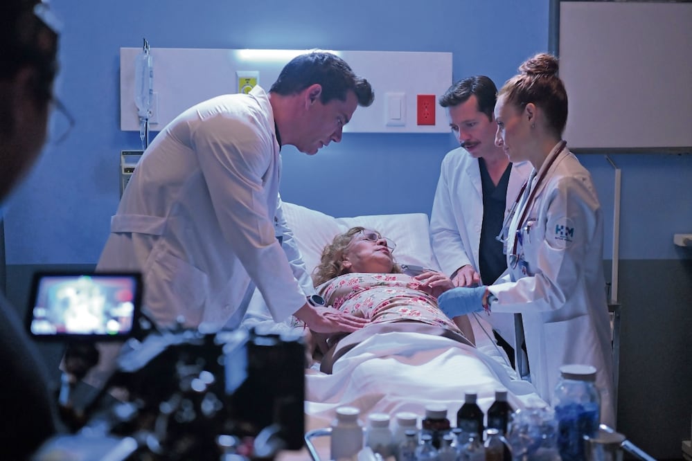 En la serie Dra. Lucía, un don extraordinario (Marima Vega), el actor chileno interpreta a un médico especialista en cirugía general. Foto: Juan Antonio Flore