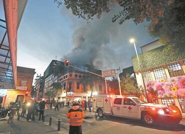 Incendio deja sin servicio a 6 líneas del Metro