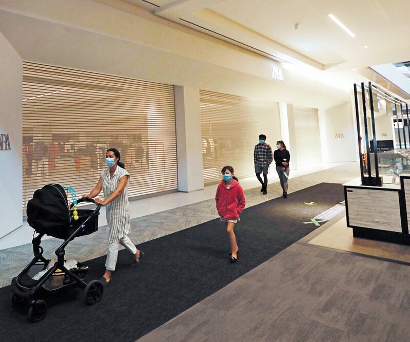 Por la emergencia sanitaria, la venta de insumos médicos, como los cubrebocas, tuvo un aumento sin que su precio se incrementara. Foto: ARCHIVO EL UNIVERSAL