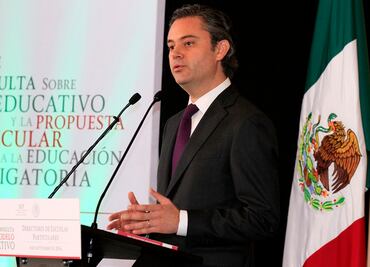 Confirma Nuño restablecimiento de clases en tres estados