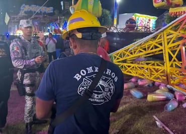 Juego mecánico en feria de Acapulco se desploma; reportan al menos 2 personas lesionadas