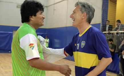 Macri y Evo juegan partido de futbol sala