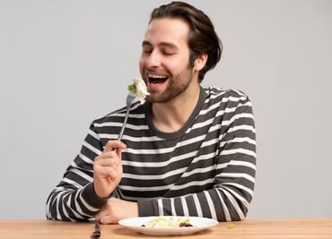 El significado de tener “antojos de comidas” explicado por una dietista