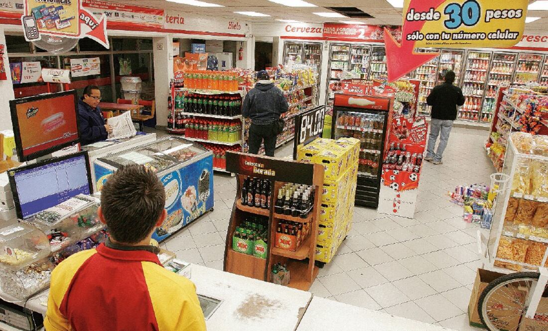 La cadena de tiendas es el principal corresponsal bancario que existe en México, la cual es una figura autorizada para realizar servicios financieros en el país fuera de los bancos. Foto: Archivo