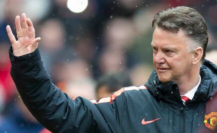 ManU lanza advertencia a Van Gaal