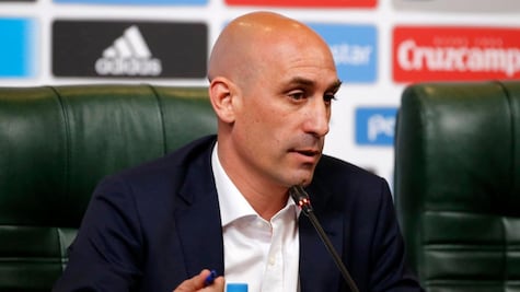 Madre de Luis Rubiales se encierra en iglesia y se declara en huelga de hambre por los ataques contra su hijo