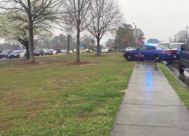 Detienen a profesor en Georgia que disparó arma en un salón de clases