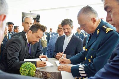 Tendencia mundial, ejércitos al lado de policías: Cienfuegos 