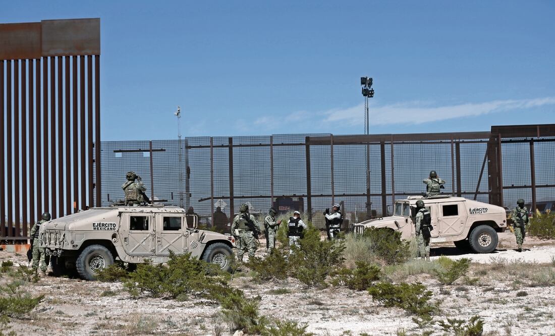 El jueves pasado, Elementos de la Guardia Nacional y del Ejército Mexicano realizaron un operativo de vigilancia en las inmediaciones del río Bravo. Foto: de CHRISTIAN TORRES. EL UNIVERSAL