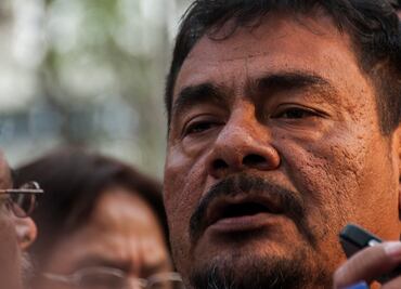 Padres de los 43 confían en encontrarlos con vida