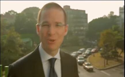 Reclaman panistas a Anaya por promocionarse