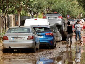 Inundaciones en España: sobrevivientes acusan que autoridades tardaron en alertar del peligro; responsabilizan a gobiernos locales