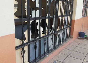 Indígenas raptan a 24 funcionarios en Chiapas