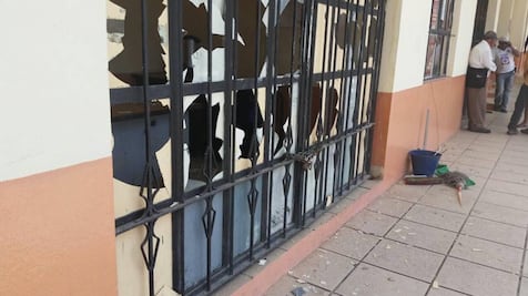 Indígenas raptan a 24 funcionarios en Chiapas