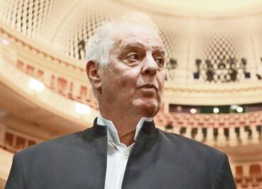 Músicos acusan de malos tratos a Barenboim