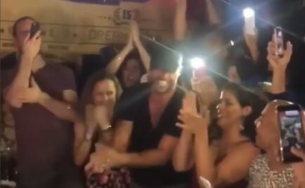 Ricky Martin demuestra sus dotes de bailarín 