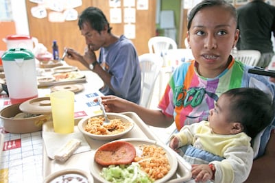 "La Sedena ha puesto en marcha 1,644 comedores"