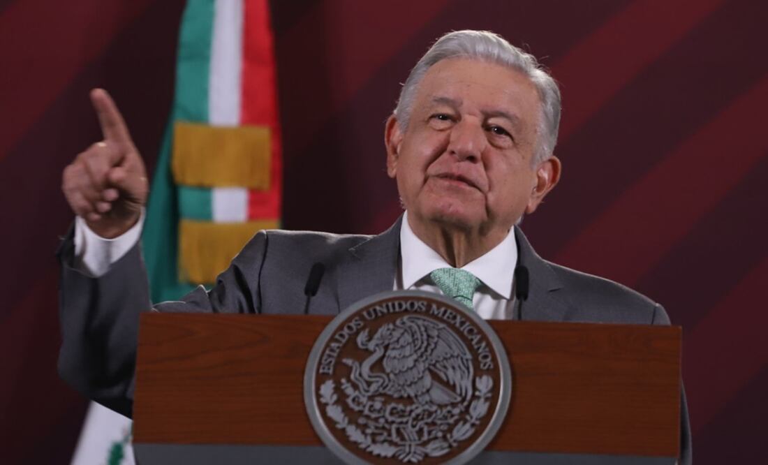 “La Constitución del 17 es una gran constitución aun con todas las reformas neoliberales", dice López Obrador. Foto: Berenice Fregoso