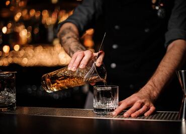 Destilados para coctelería, prepárale a tus invitados unos buenos drinks