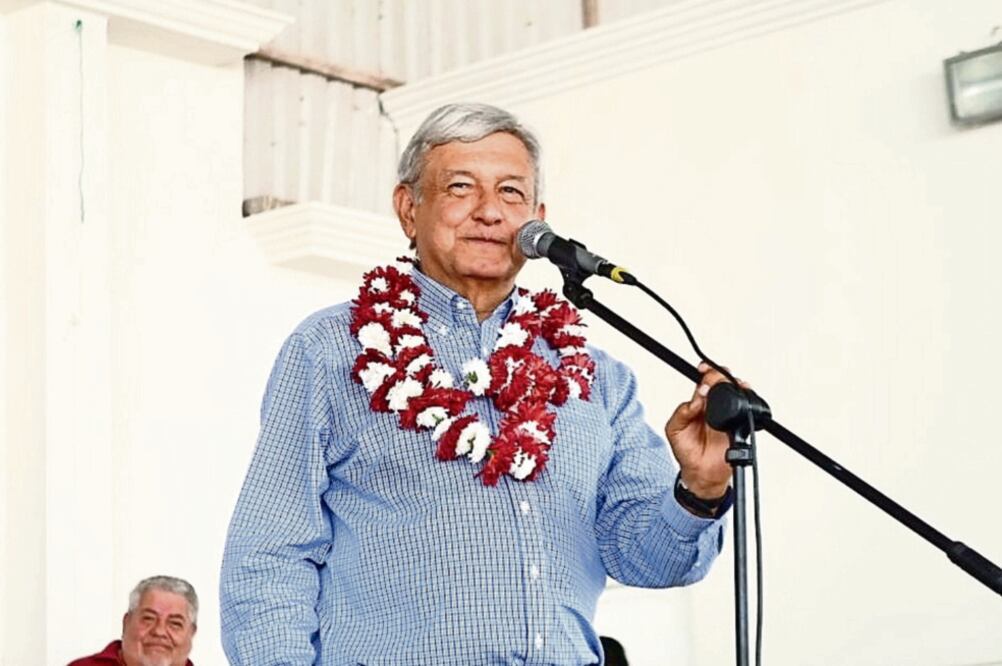 López Obrador bromeó acerca de su ronquera y que al estar esperando al submarino ruso, lo que entró fue un norte (CORTESÍA)