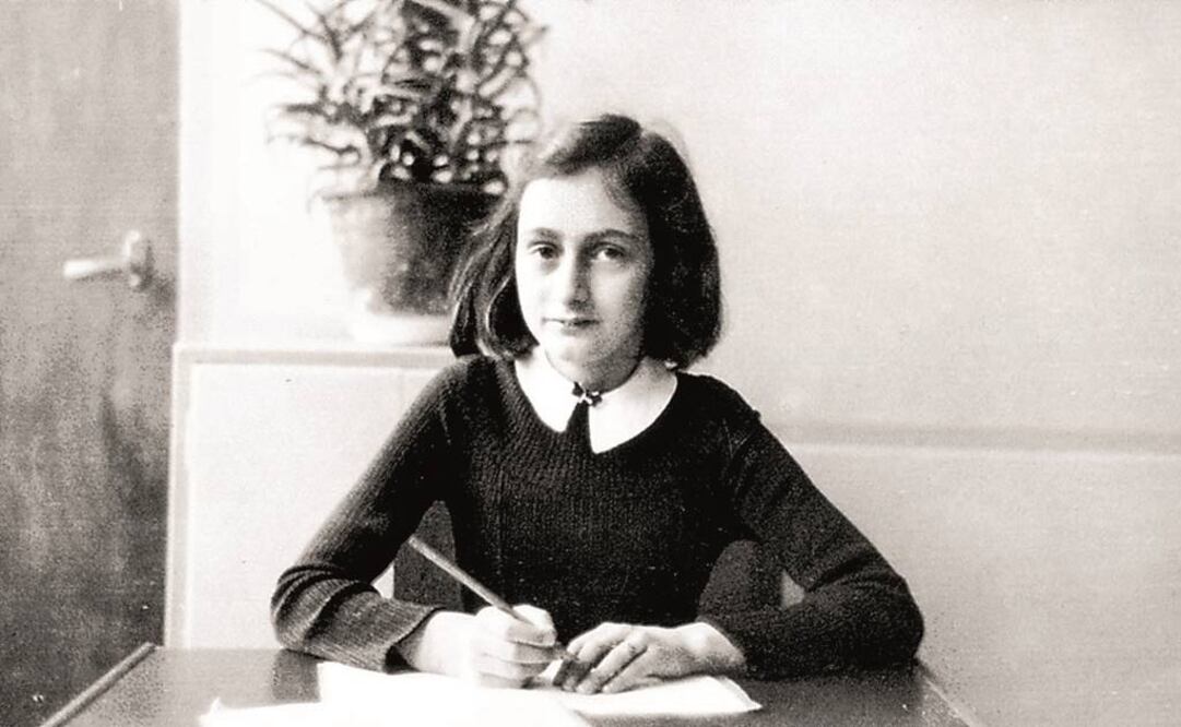 Un académico y una diputada francesa publicaron en la web este viernes el famoso Diario de Ana Frank, en versión holandesa, contra la voluntad del Fondo que es dueño de la obra de la joven judía. FOTO: