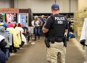 Buscan alivio migratorio para los 88 mexicanos detenidos en Mississippi