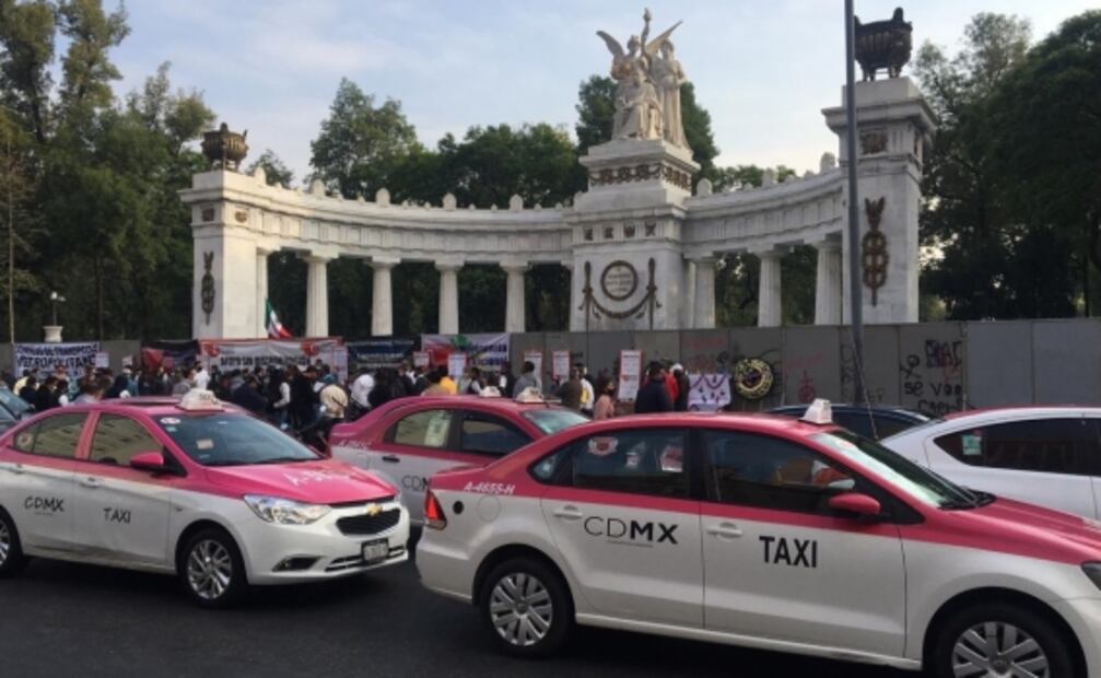 Taxistas protestan en varios puntos de la CDMX; exigen apoyos ante Covid-19